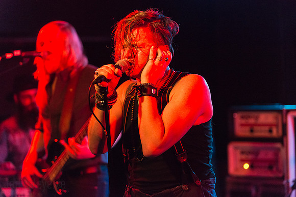 RIVAL SONS