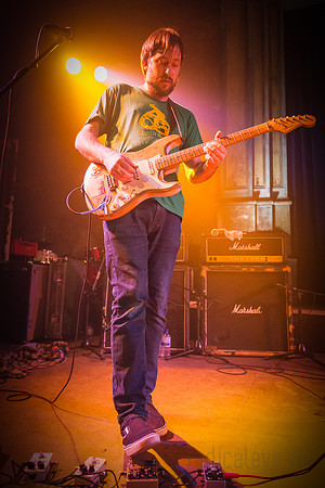 EARTHLESS