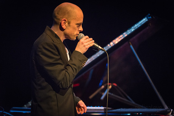 TORD GUSTAVSEN | SIMIN TANDER