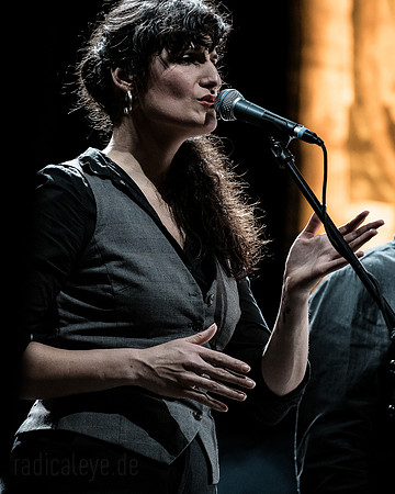 Meret Becker