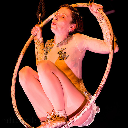Meret Becker & The Tiny Teeth