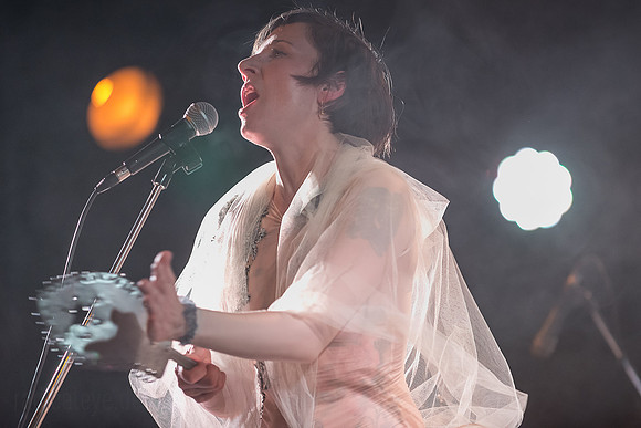 Meret Becker & The Tiny Teeth