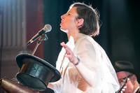 Meret Becker & The Tiny Teeth