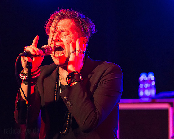 RIVAL SONS