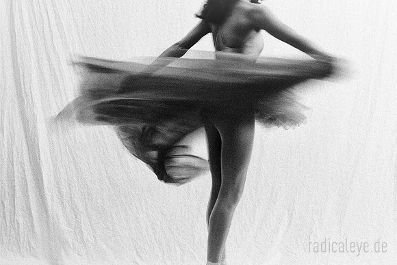 BLACK SWAN II