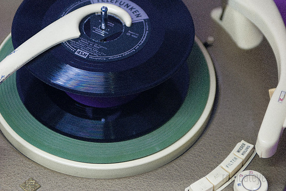TELEFUNKEN 45RPM